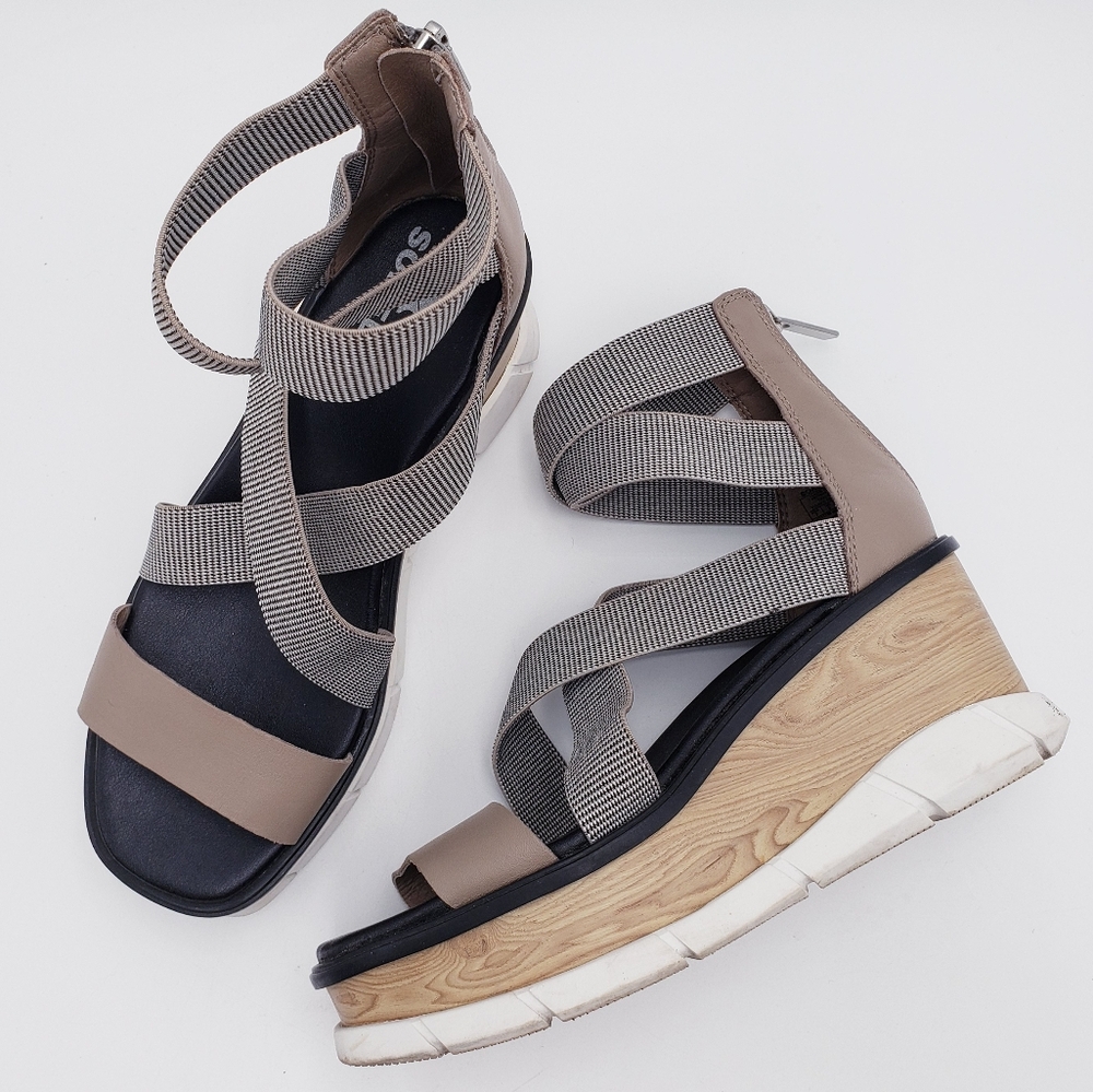 Sorel Women's Sandals - Black and Tan
